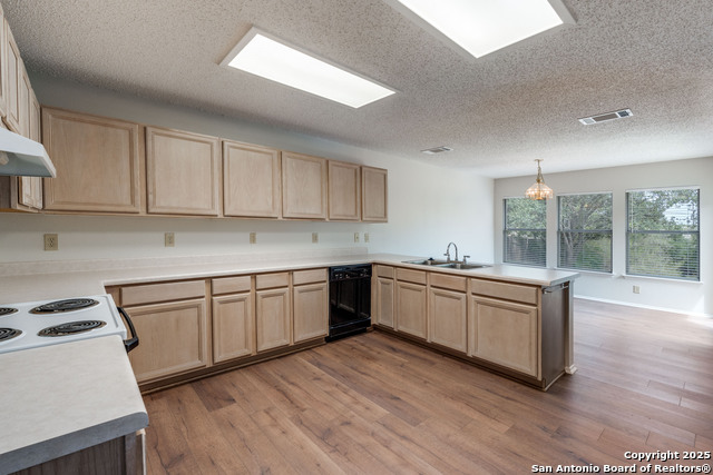 Listing photo id 8 for 2339 Pendant Pass