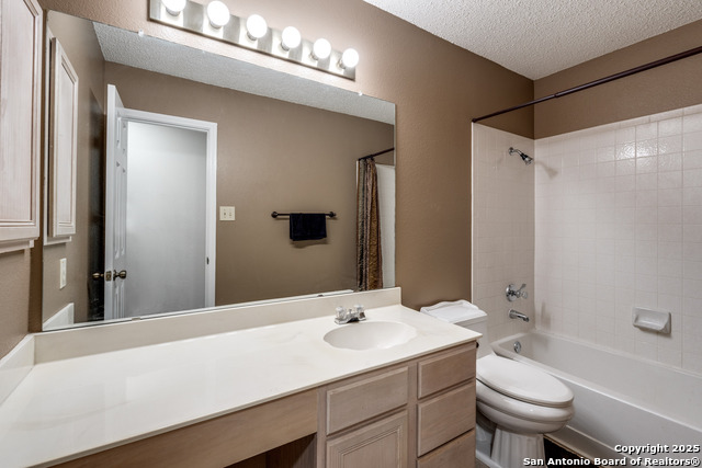 Listing photo id 21 for 2339 Pendant Pass