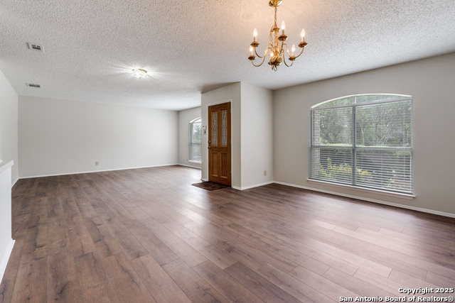 Listing photo id 2 for 2339 Pendant Pass