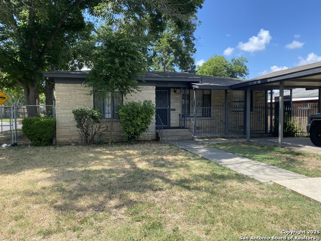 Image 2 of 4 For 350 Cosgrove