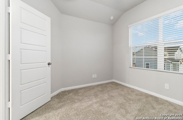 Image 15 of 20 For 8339 Runner  