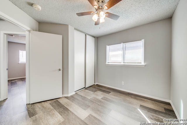 Listing photo id 8 for 8010 Chestnut Barr