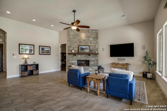 Listing photo id 8 for 126 Mountain Echo