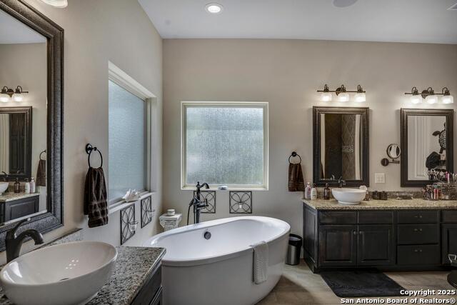 Listing photo id 24 for 126 Mountain Echo