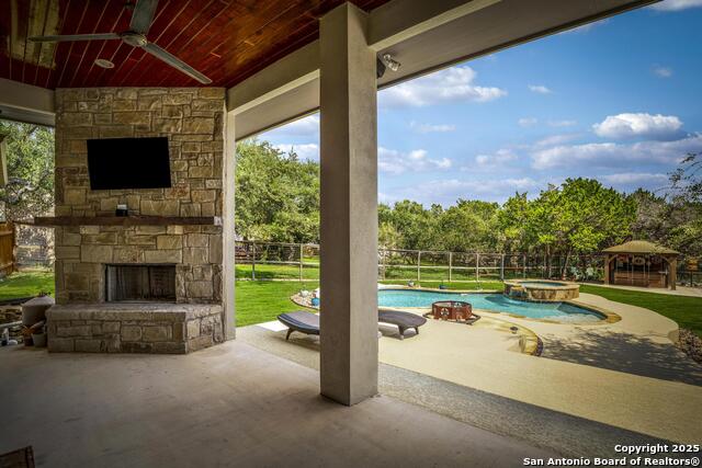 Listing photo id 30 for 126 Mountain Echo