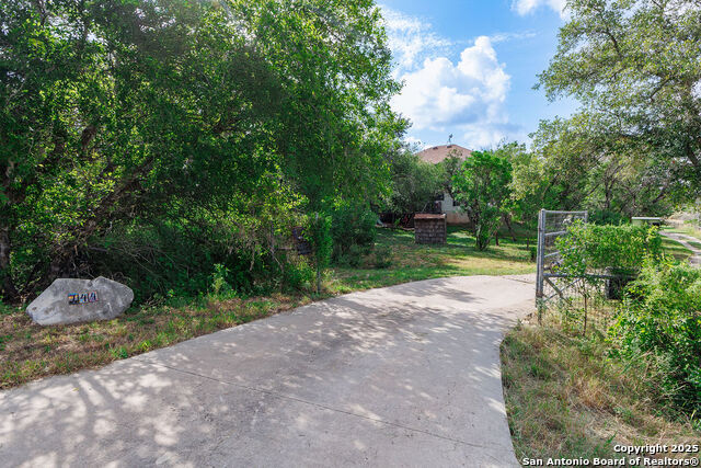 Image 2 of 29 For 744 County Road 2651