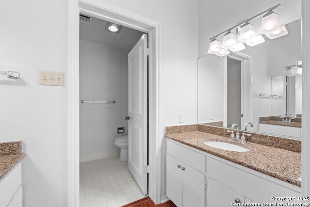 Image 15 of 21 For 7731 Broadway K142