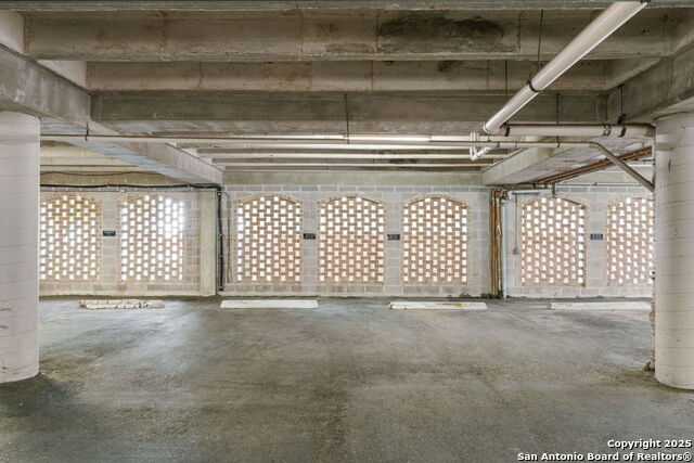 Image 21 of 21 For 7731 Broadway K142