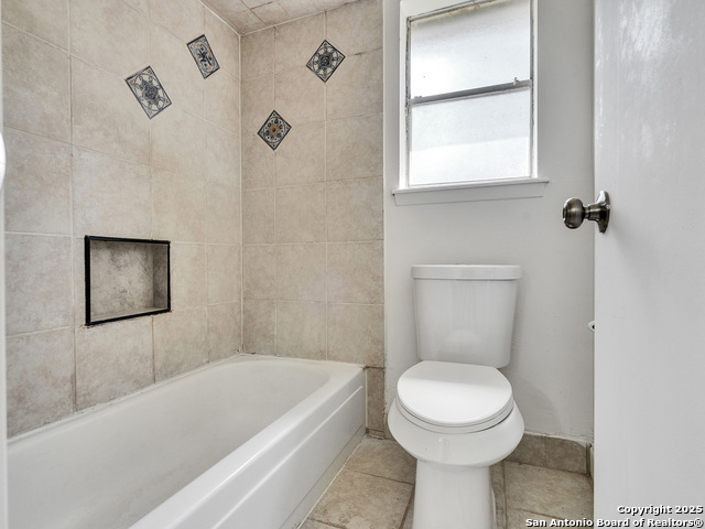 Listing photo id 26 for 25423 Old Carriage Ln