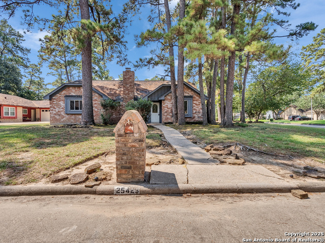 Listing photo id 1 for 25423 Old Carriage Ln