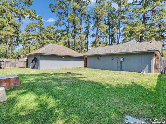 Listing photo id 29 for 25423 Old Carriage Ln