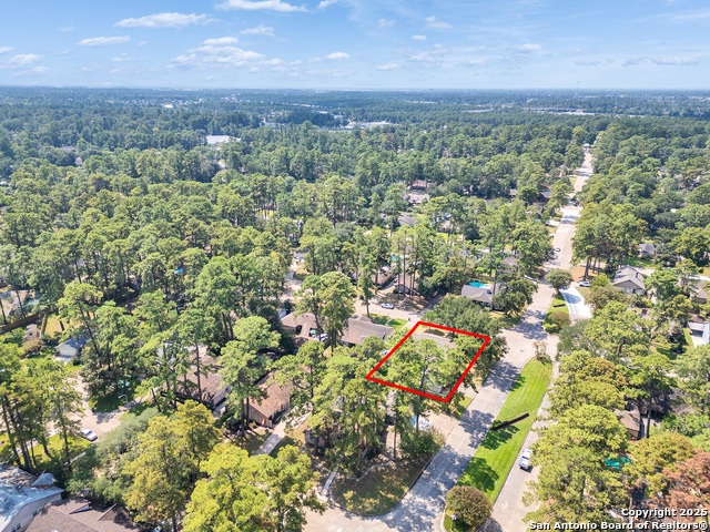 Listing photo id 31 for 25423 Old Carriage Ln