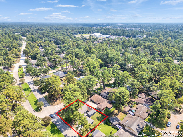 Listing photo id 33 for 25423 Old Carriage Ln