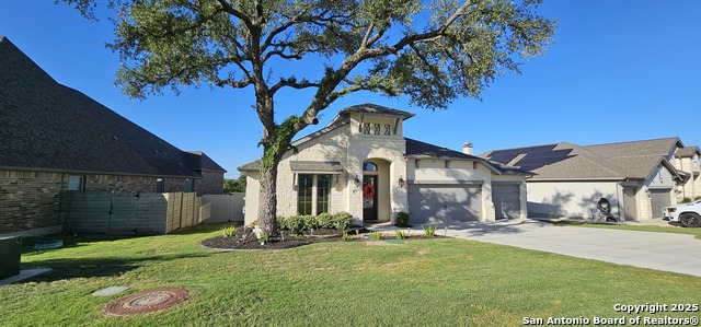 Listing photo id 1 for 633 Vale