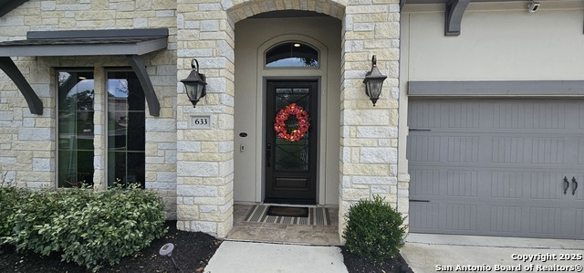 Listing photo id 29 for 633 Vale