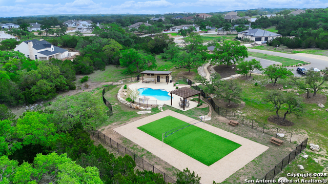 Listing photo id 37 for 633 Vale