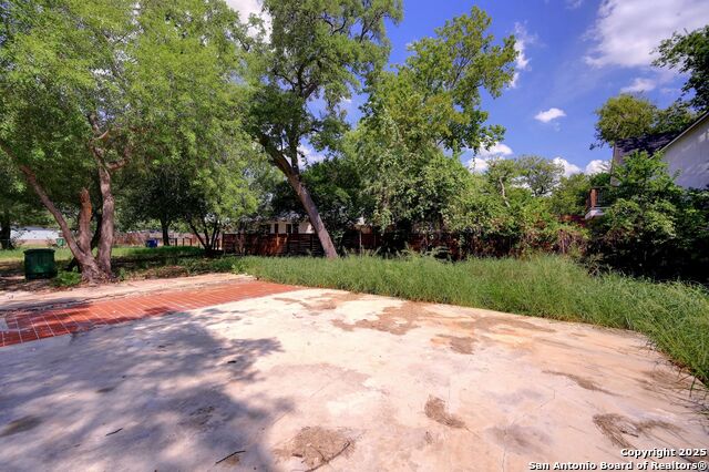 Image 8 of 10 For 311 Sadie  