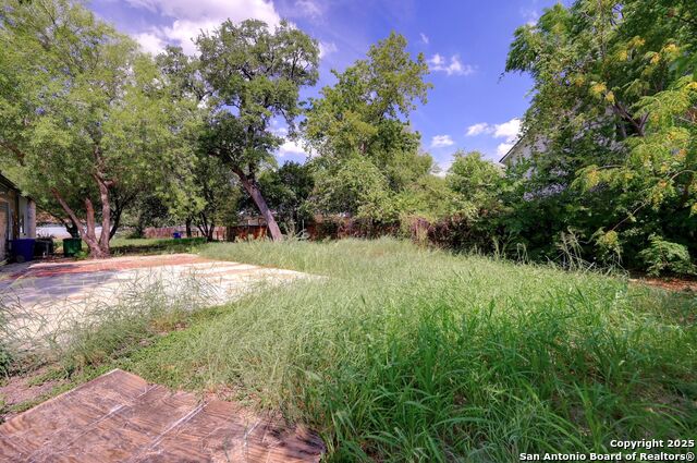 Image 9 of 10 For 311 Sadie  