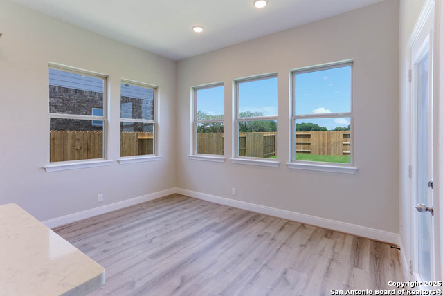 Listing photo id 10 for 330 Glenwood Ranch