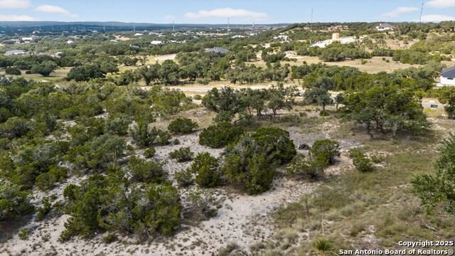 Listing photo id 10 for 609 Rosemary Ridge