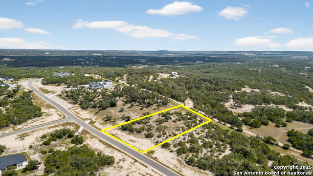 Listing photo id 0 for 609 Rosemary Ridge