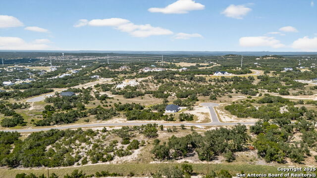 Listing photo id 20 for 609 Rosemary Ridge