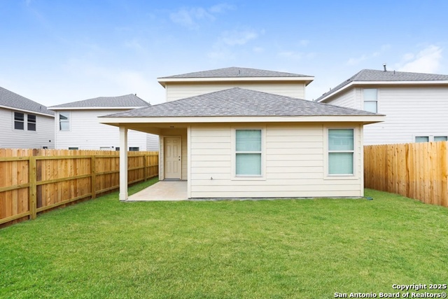 Listing photo id 16 for 5218 Jade Crossing