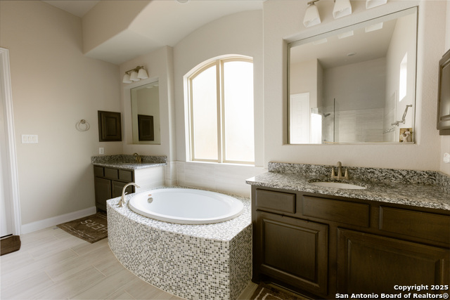 Listing photo id 25 for 5751 High Forest