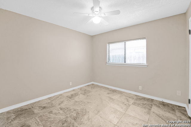 Image 10 of 18 For 1086 Stone Hollow