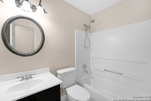 Image 14 of 18 For 1086 Stone Hollow