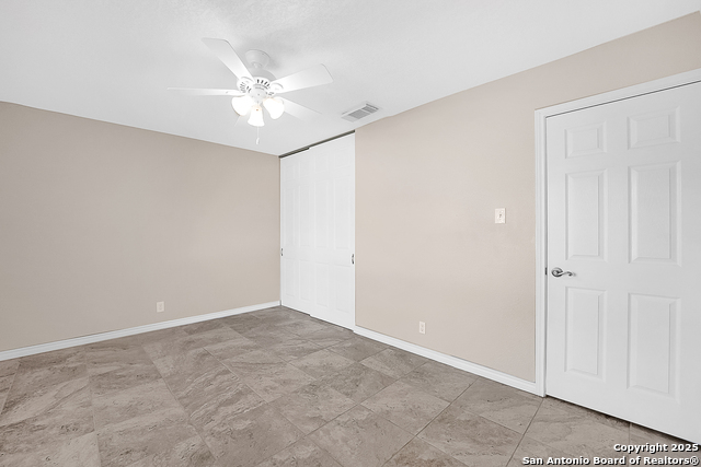 Image 16 of 18 For 1086 Stone Hollow