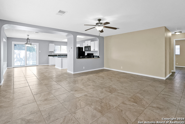 Image 4 of 18 For 1086 Stone Hollow