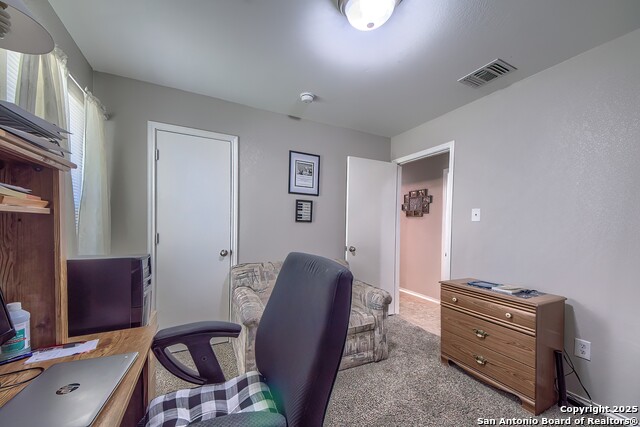 Image 21 of 28 For 5709 Ping Way