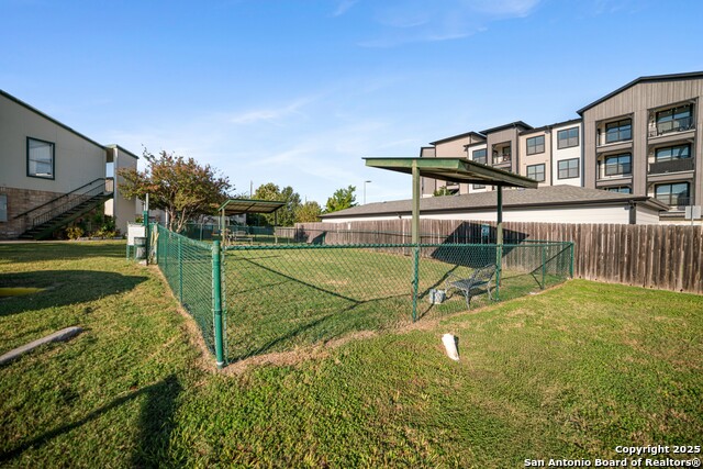 Image 12 of 14 For 4949 Hamilton Wolfe 12201