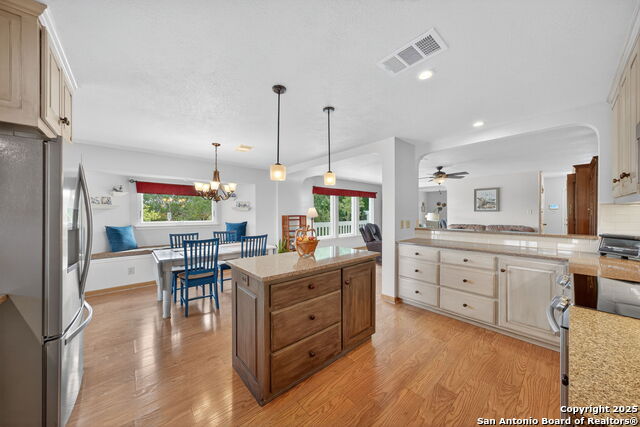 Image 11 of 36 For 175 Forest Oaks