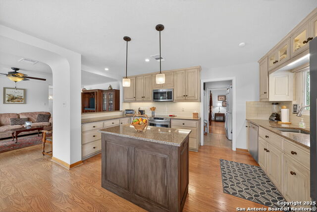 Image 12 of 36 For 175 Forest Oaks