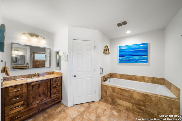 Image 18 of 36 For 175 Forest Oaks