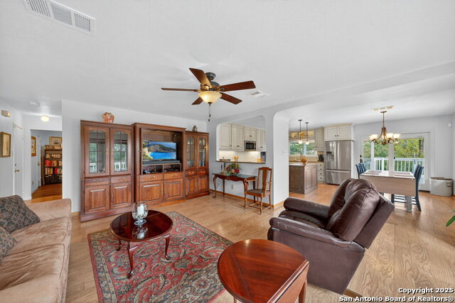 Image 4 of 36 For 175 Forest Oaks