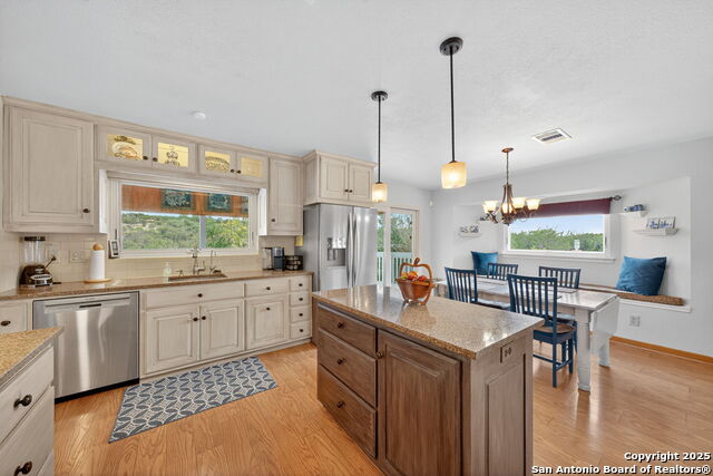Image 9 of 36 For 175 Forest Oaks