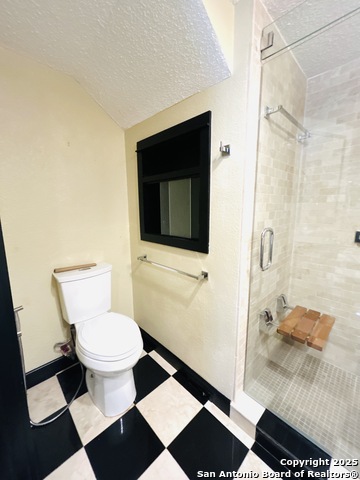 Image 11 of 22 For 7123 Thrush View Ln  42