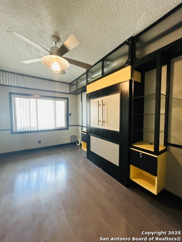 Image 12 of 22 For 7123 Thrush View Ln  42