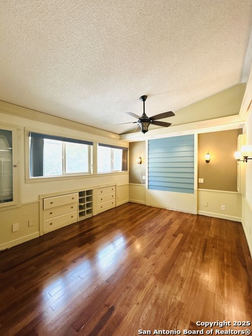 Image 14 of 22 For 7123 Thrush View Ln  42