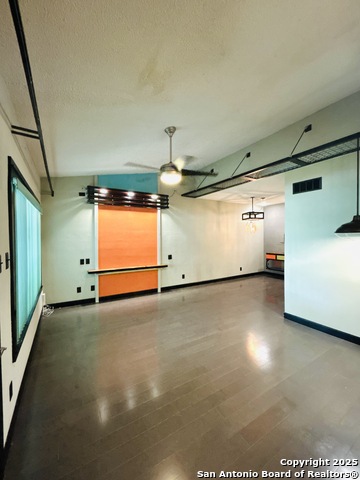 Image 3 of 22 For 7123 Thrush View Ln  42