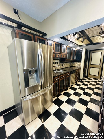 Image 8 of 22 For 7123 Thrush View Ln  42