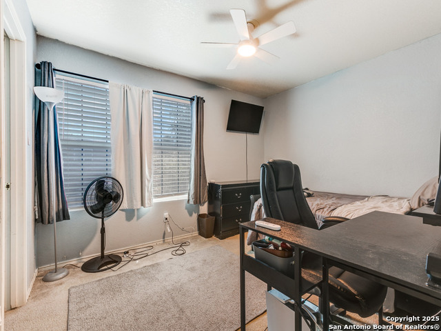 Listing photo id 9 for 9235 Mimosa Manor