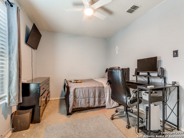 Listing photo id 10 for 9235 Mimosa Manor