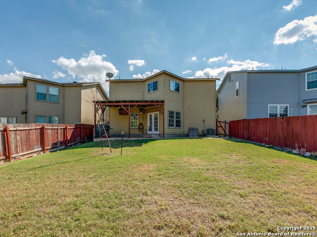 Listing photo id 22 for 9235 Mimosa Manor