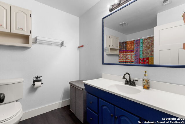 Image 14 of 21 For 195 Lakeside