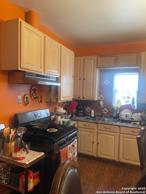 Image 9 of 11 For 739 37th  