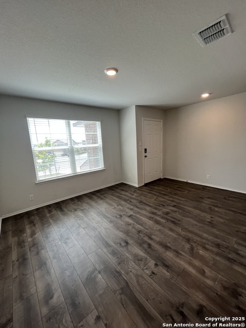 Listing photo id 9 for 6218 Tadpole Bluff